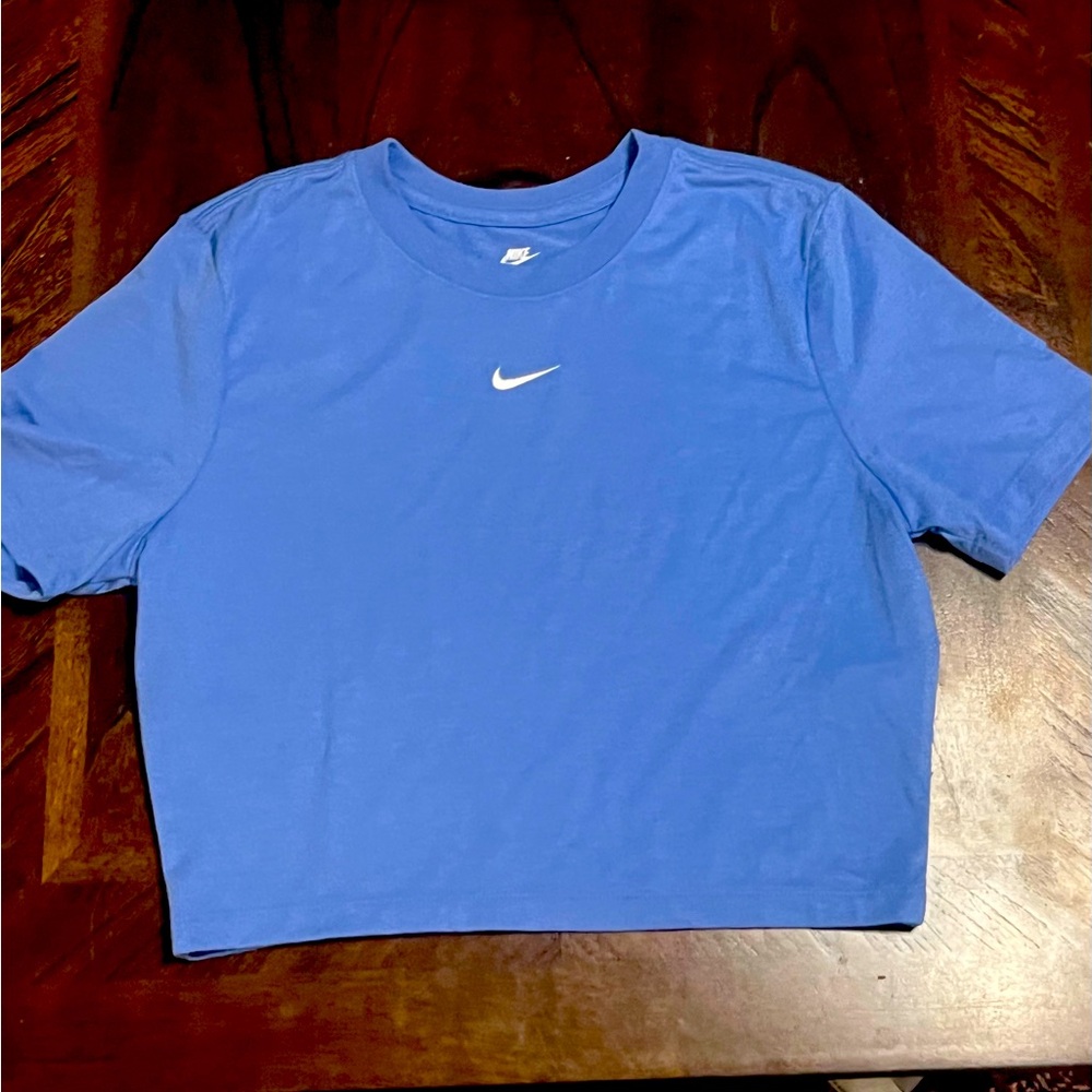 Ladies Nike Cropped Tee